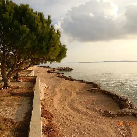 Dvorski Apartamento *