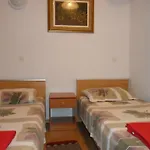 Dvorski Apartman *