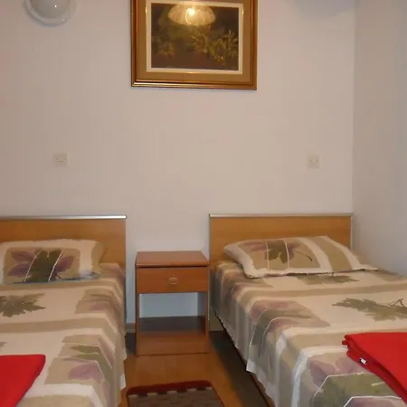 Dvorski Apartment *