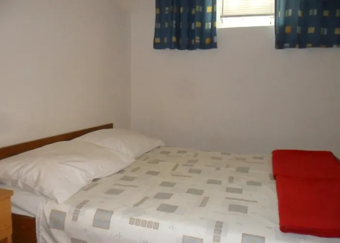 Dvorski Apartman Mandre