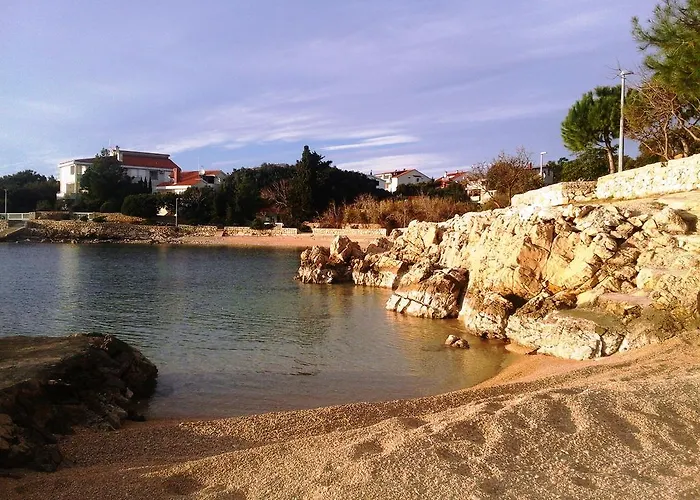 Dvorski Мандре