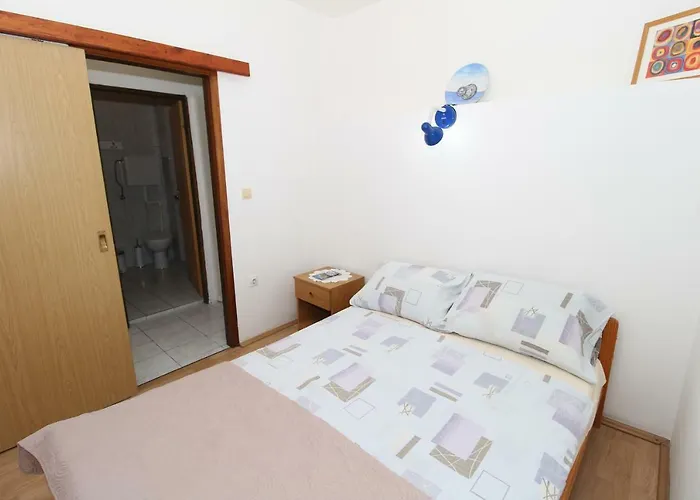 Dvorski * Мандре