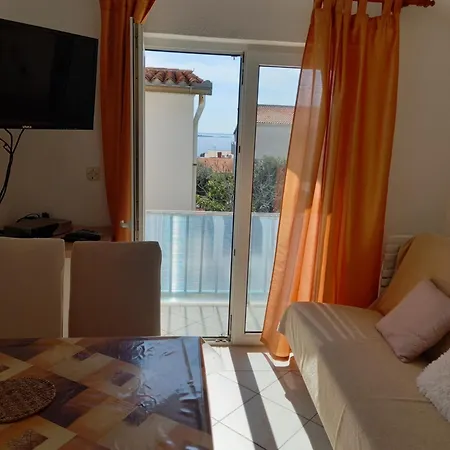 Dvorski * ماندري