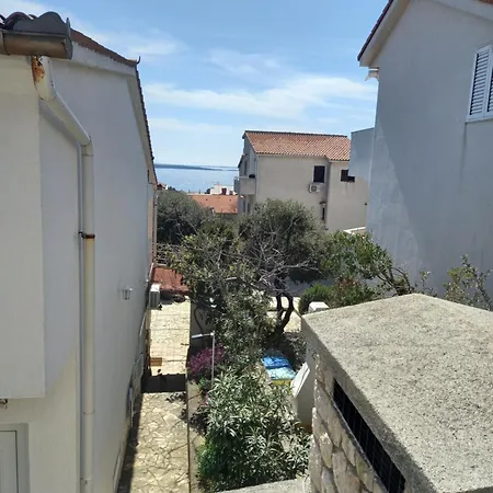 Dvorski Appartement